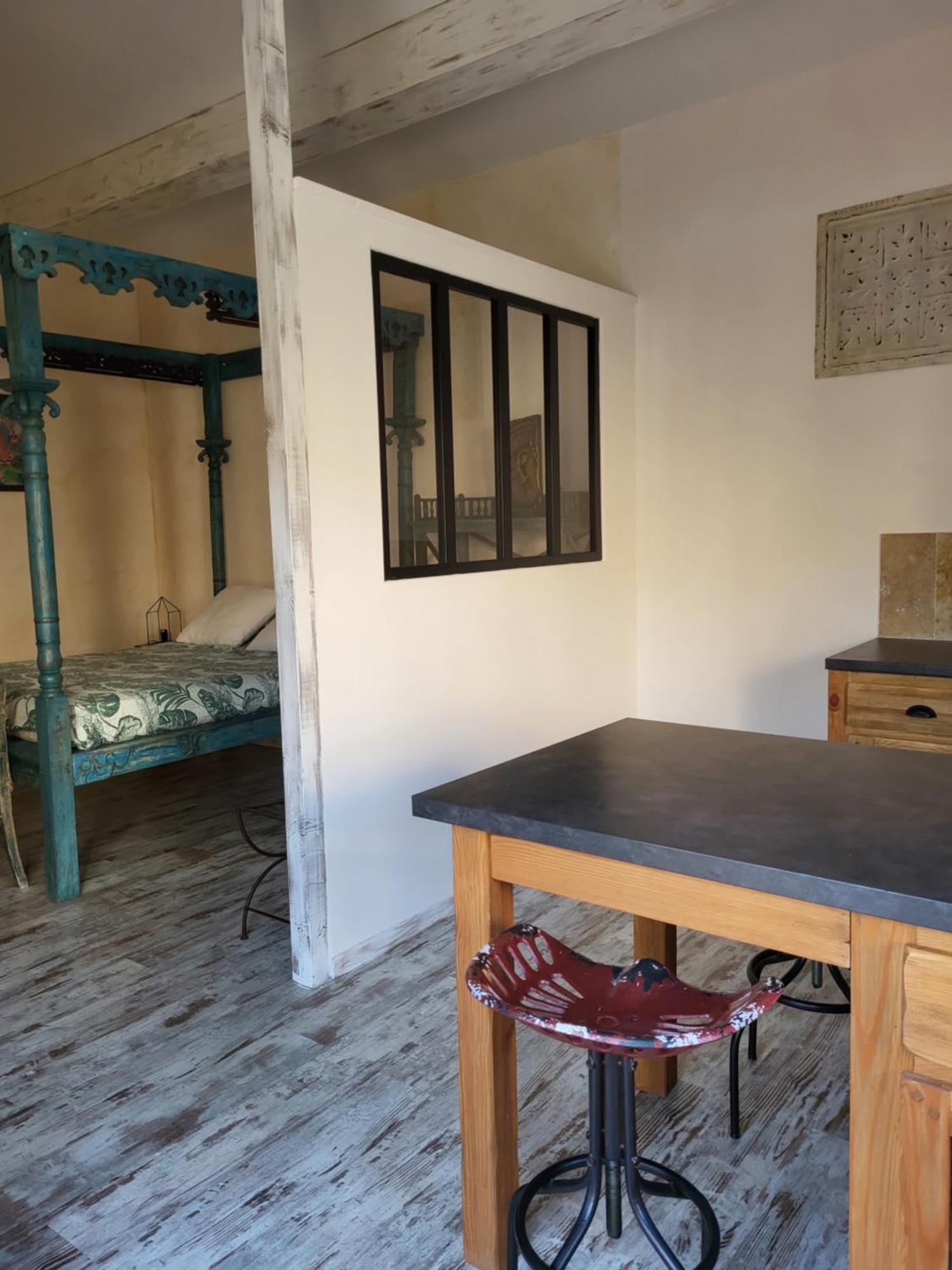 Studios Et Gite La Sauvasse Vagnas Oda fotoğraf
