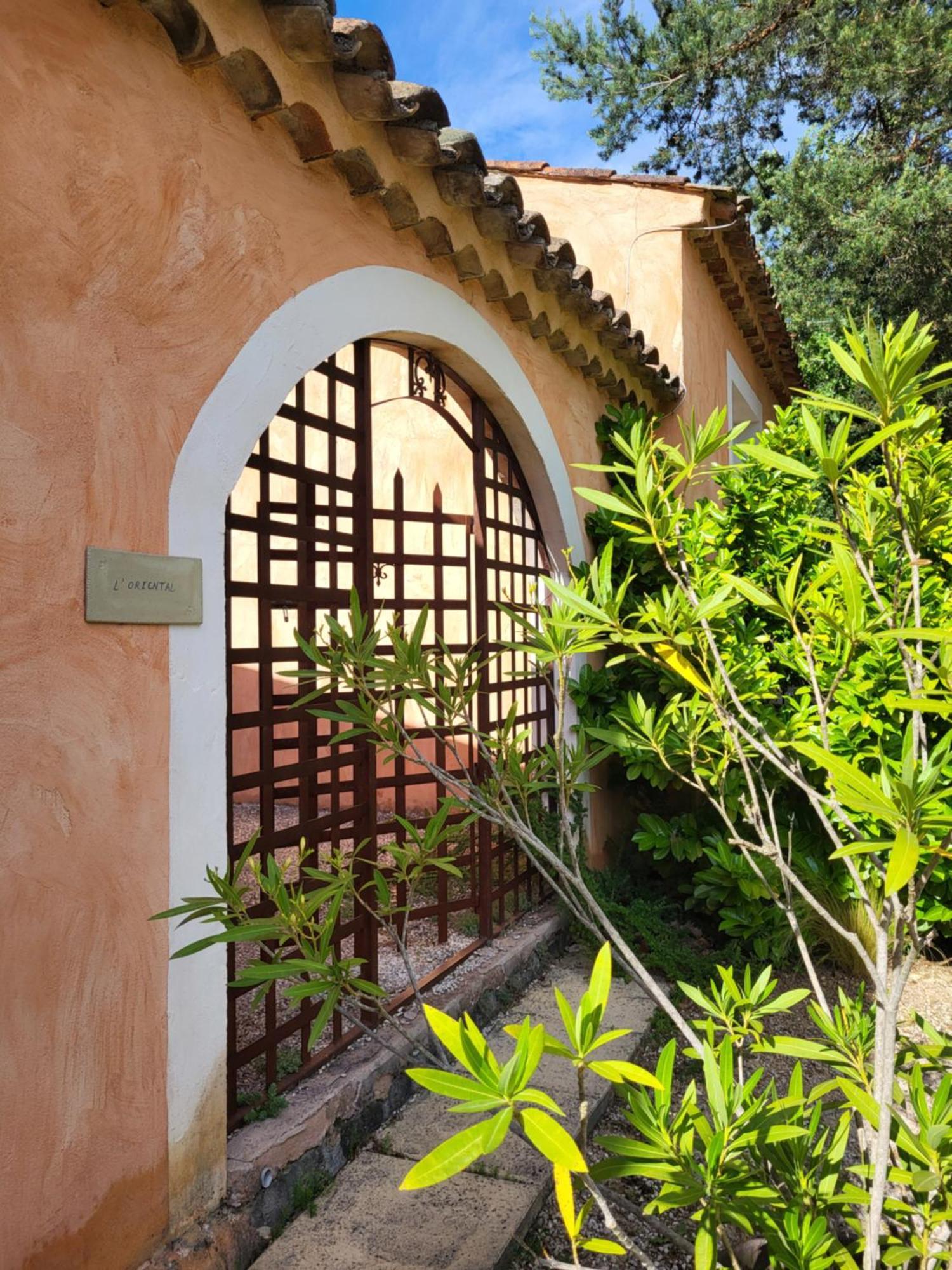 Studios Et Gite La Sauvasse Vagnas Oda fotoğraf
