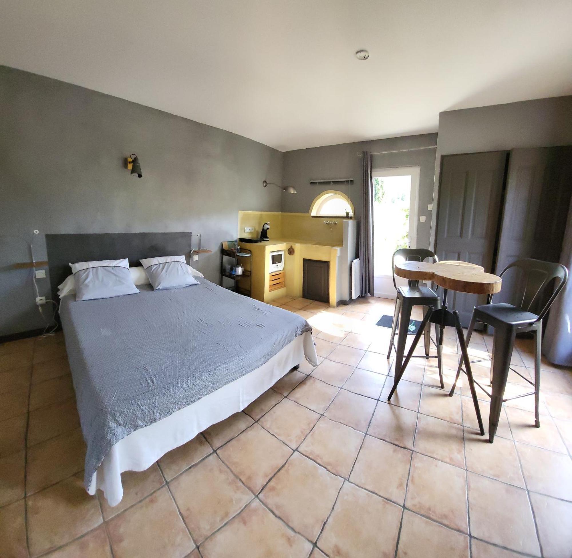 Studios Et Gite La Sauvasse Vagnas Oda fotoğraf